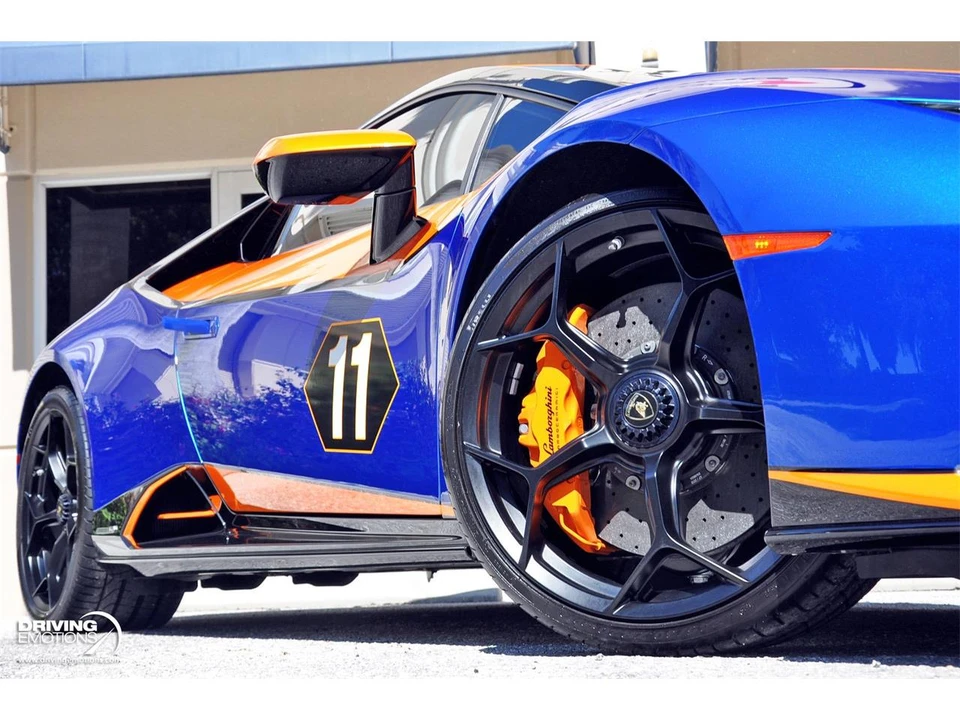 2020 Lamborghini Huracan LP640-4 EVO - Image 11 of 31