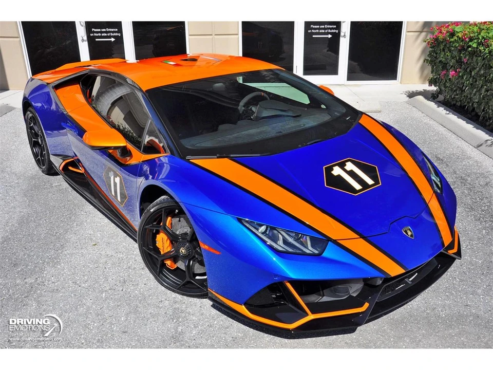 2020 Lamborghini Huracan LP640-4 EVO - Image 2 of 31
