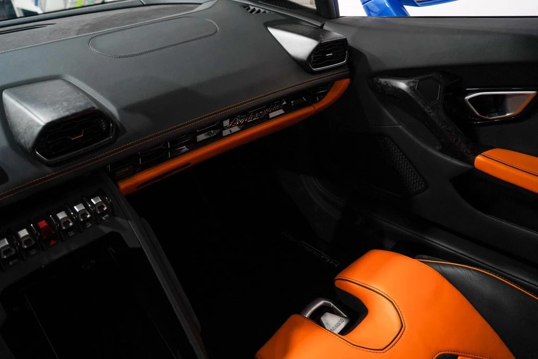 2020 Lamborghini Huracan - Image 12 of 21