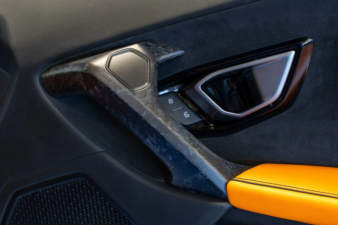 2020 Lamborghini Huracan - Image 14 of 31
