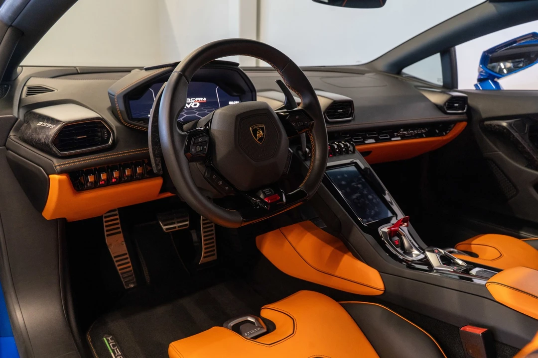 2020 Lamborghini Huracan - Image 2 of 31