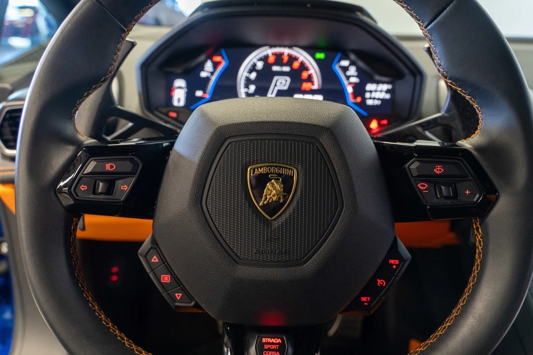 2020 Lamborghini Huracan - Image 8 of 31