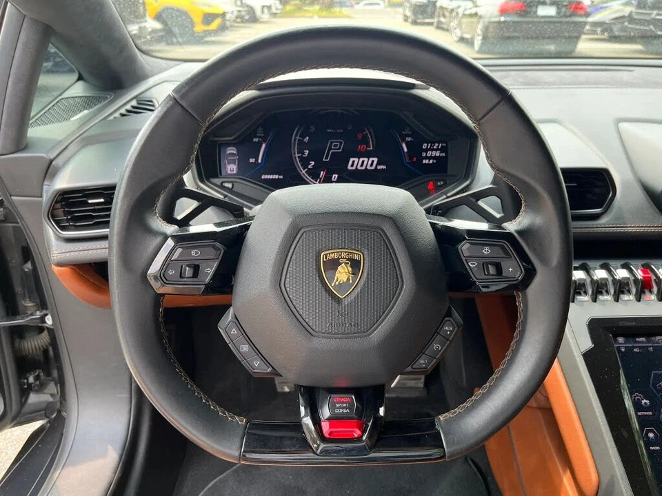 2020 Lamborghini Huracan - Image 21 of 31