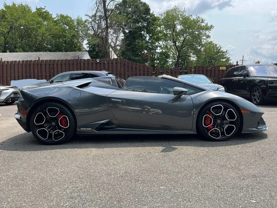 2020 Lamborghini Huracan - Image 9 of 31