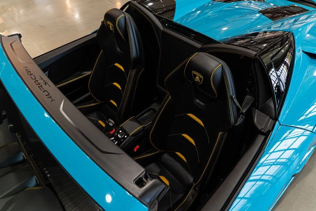 2020 Lamborghini Huracan - Image 25 of 31