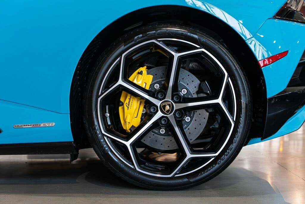 2020 Lamborghini Huracan - Image 22 of 31