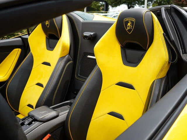 2020 Lamborghini Huracan - Image 29 of 31