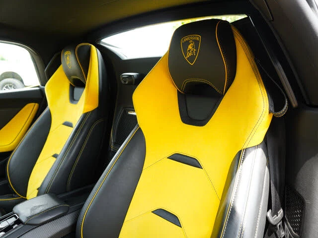 2020 Lamborghini Huracan - Image 16 of 31