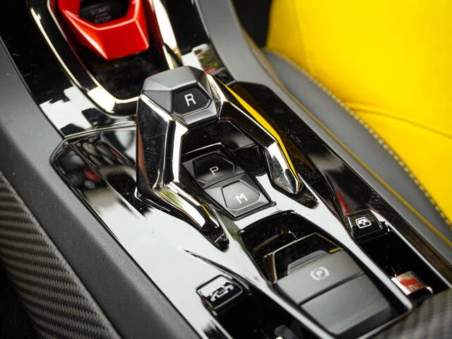 2020 Lamborghini Huracan - Image 25 of 31