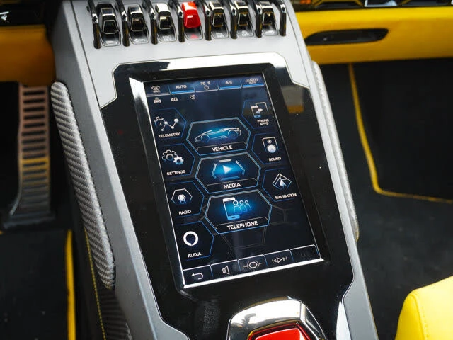 2020 Lamborghini Huracan - Image 21 of 31