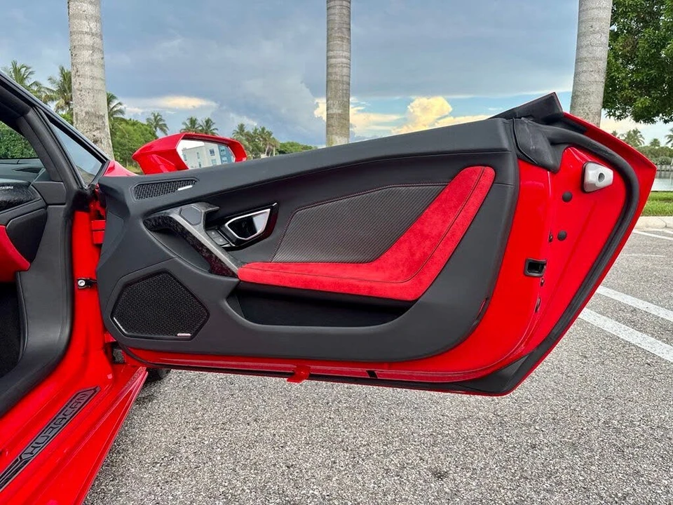 2020 Lamborghini Huracan - Image 22 of 30