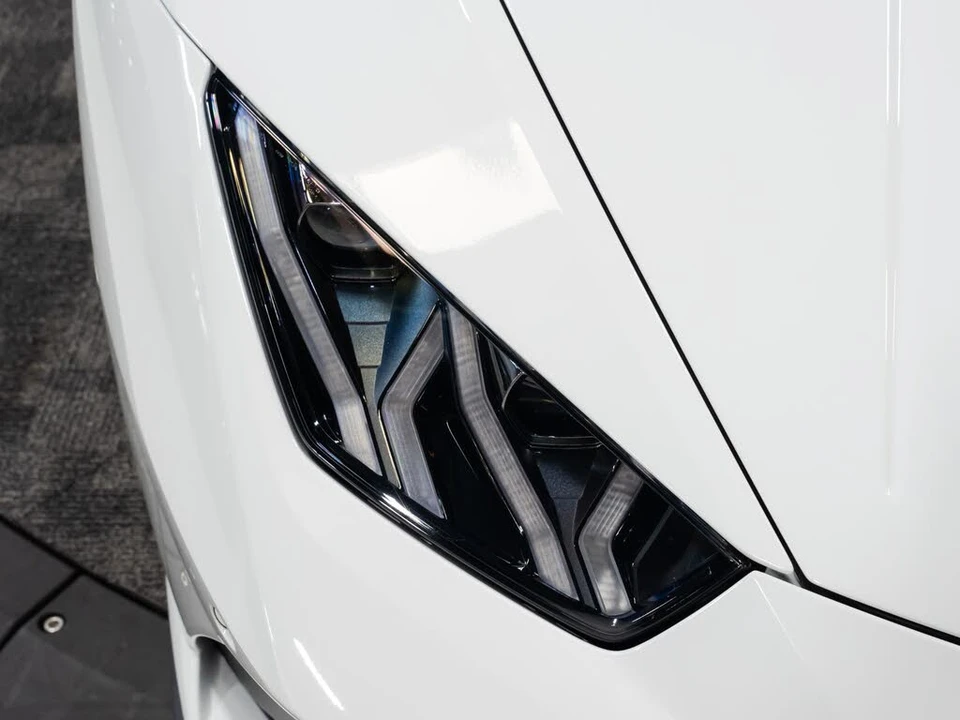 2020 Lamborghini Huracan - Image 23 of 31