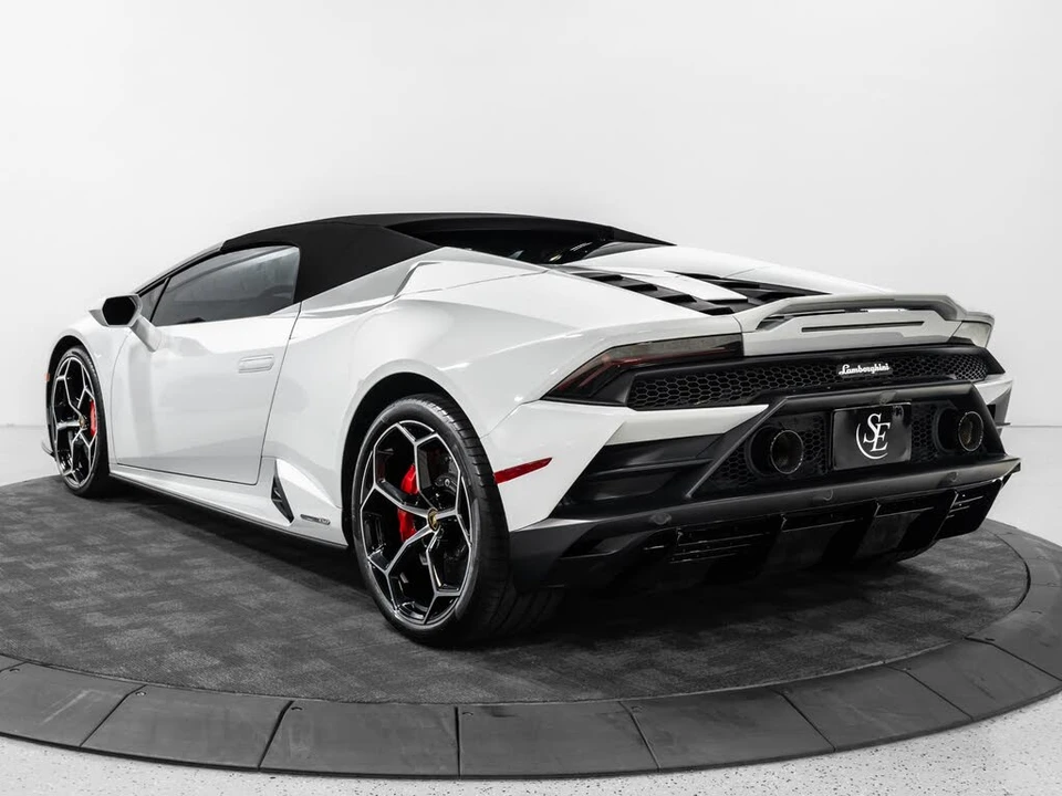 2020 Lamborghini Huracan - Image 17 of 31