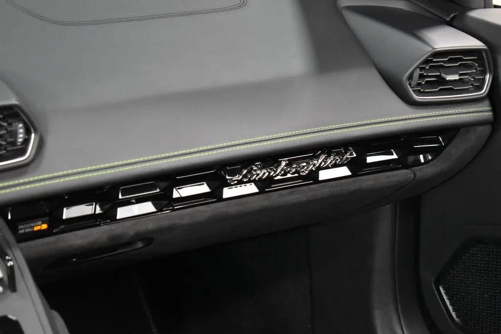 2020 Lamborghini Huracan - Image 17 of 30