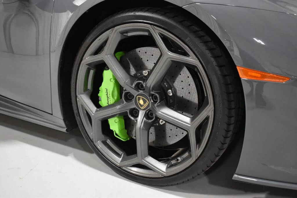 2020 Lamborghini Huracan - Image 11 of 30