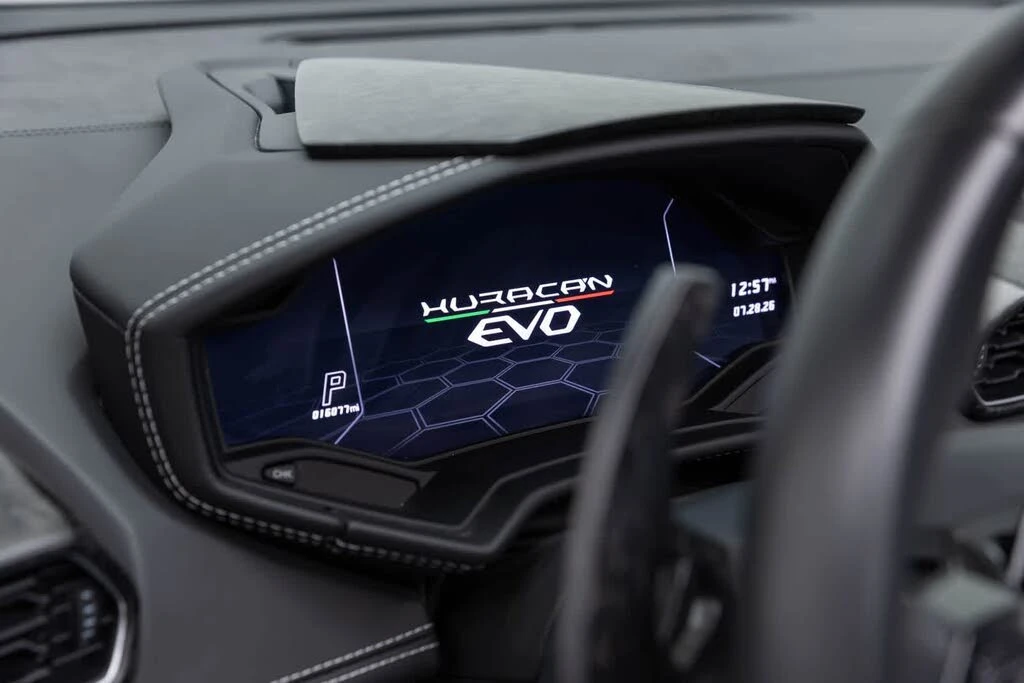 2020 Lamborghini Huracan - Image 27 of 31