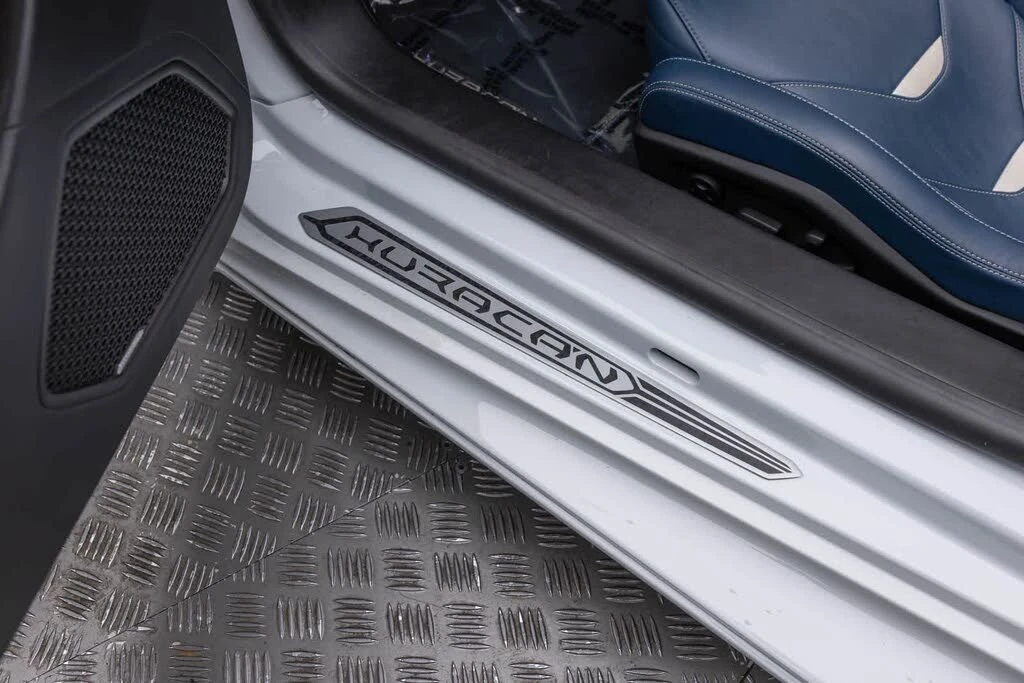 2020 Lamborghini Huracan - Image 25 of 31