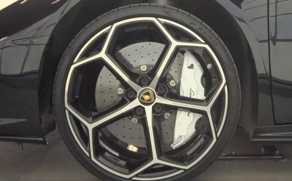2020 Lamborghini Huracan - Image 8 of 14