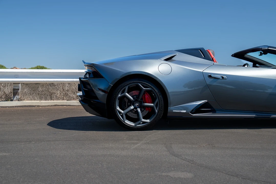 2020 Lamborghini Huracan - Image 21 of 31