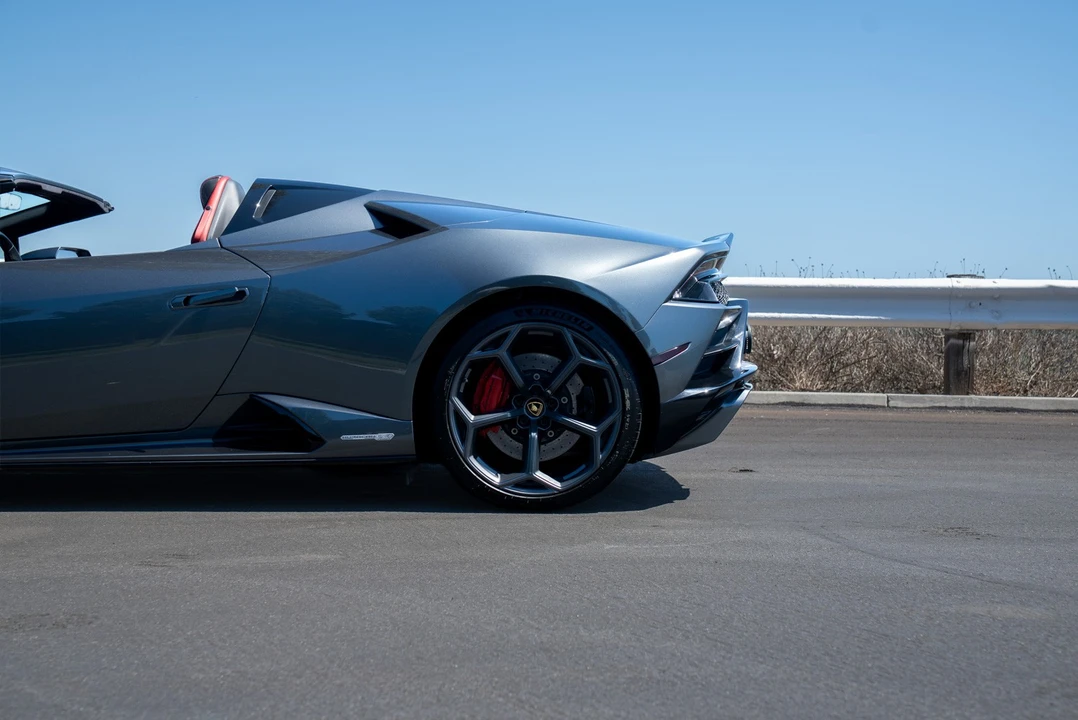 2020 Lamborghini Huracan - Image 9 of 31