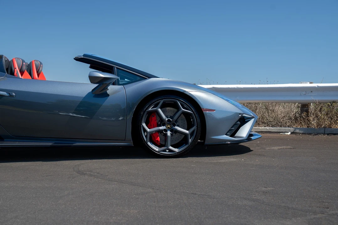 2020 Lamborghini Huracan - Image 22 of 31