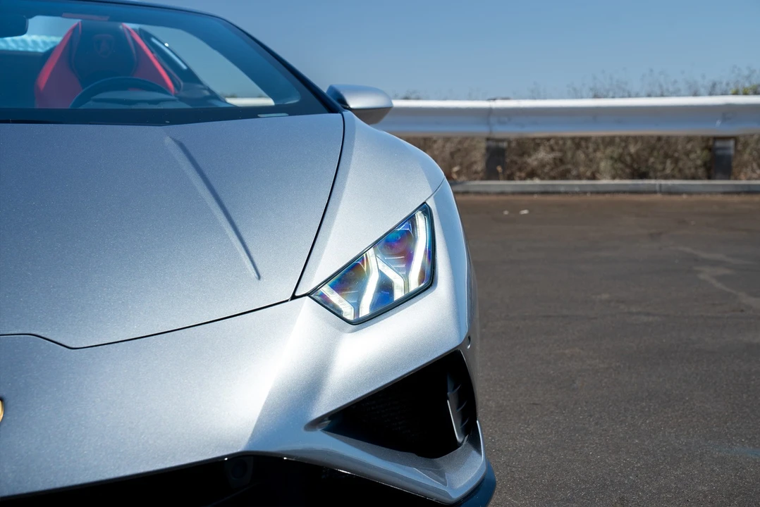 2020 Lamborghini Huracan - Image 28 of 31