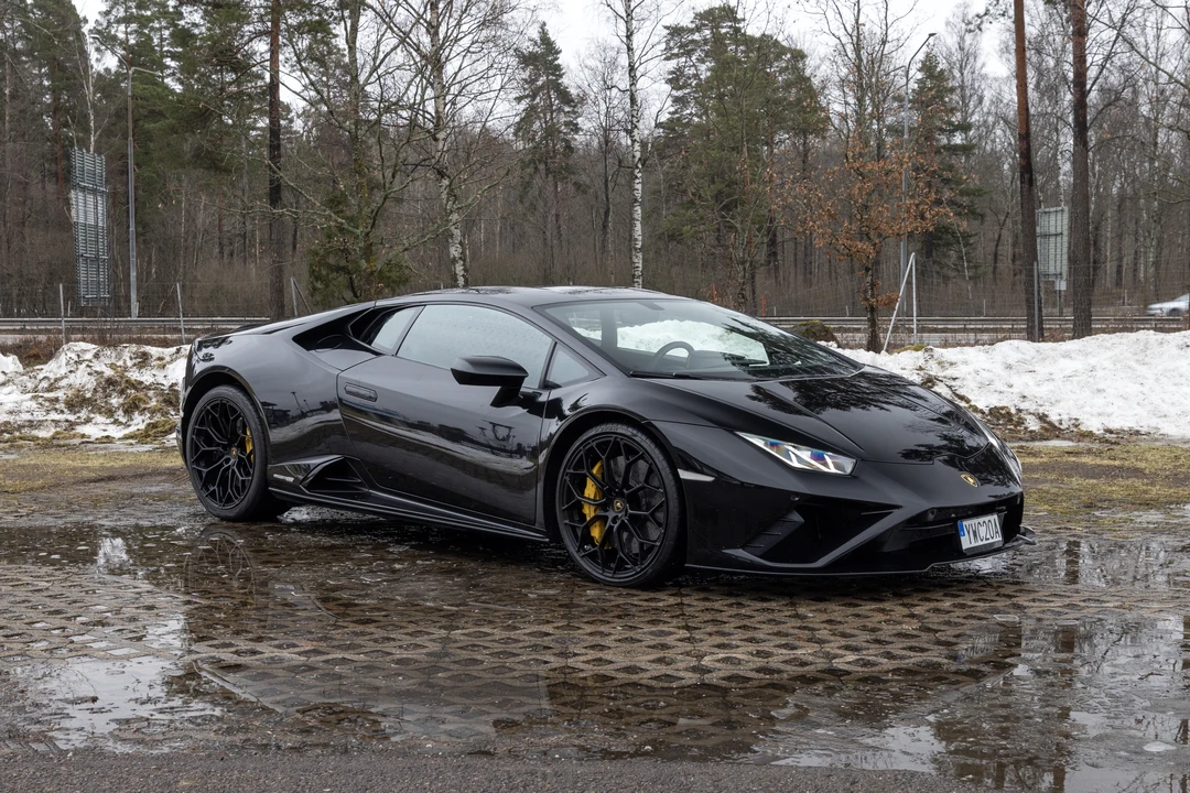 2020 Lamborghini Huracan LP610-2 EVO - Image 4 of 31