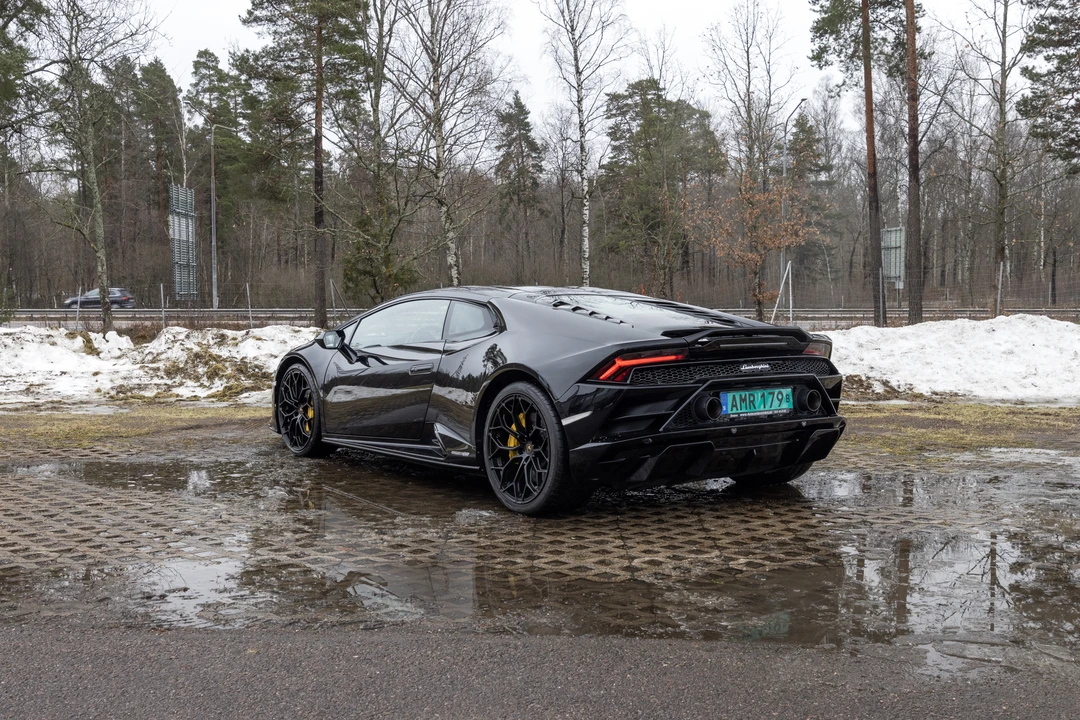 2020 Lamborghini Huracan LP610-2 EVO - Image 6 of 31