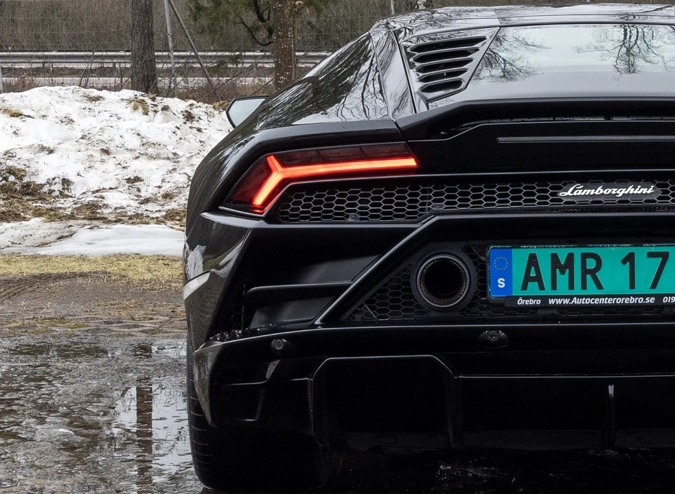 2020 Lamborghini Huracan LP610-2 EVO - Image 16 of 31
