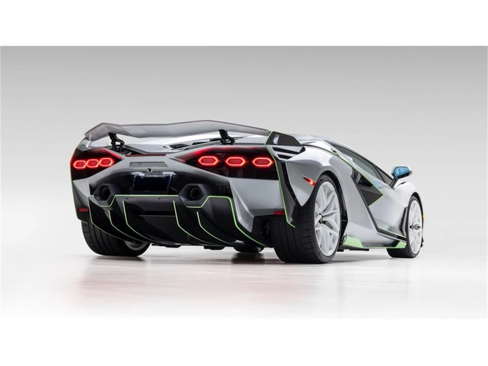 2020 Lamborghini Sian FKP 37 - Image 24 of 31
