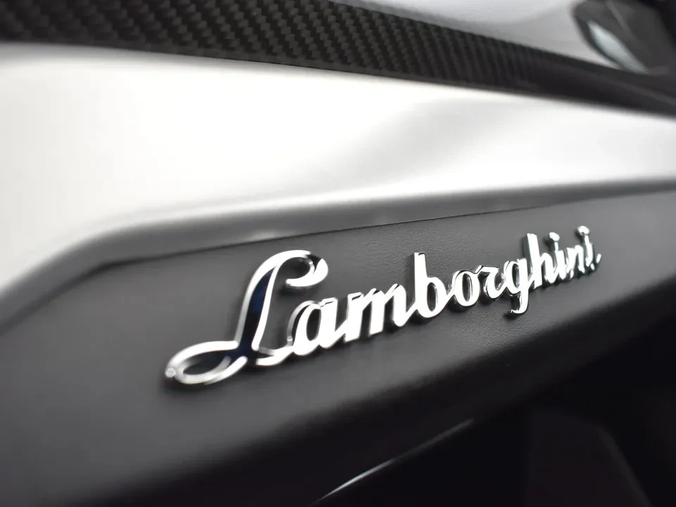 2020 Lamborghini Urus - Image 12 of 20