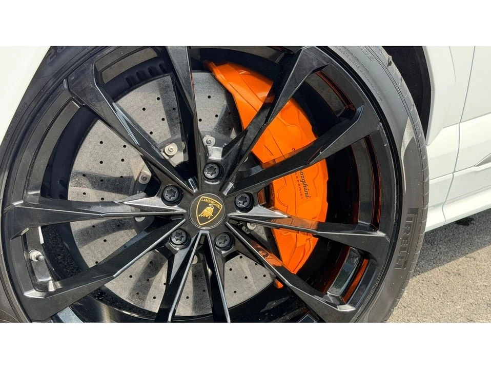 2020 Lamborghini Urus - Image 18 of 20