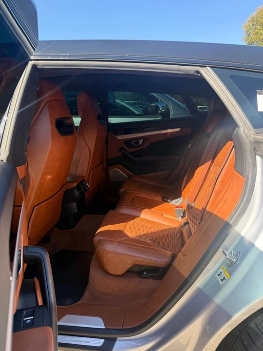 2020 Lamborghini Urus - Image 6 of 9