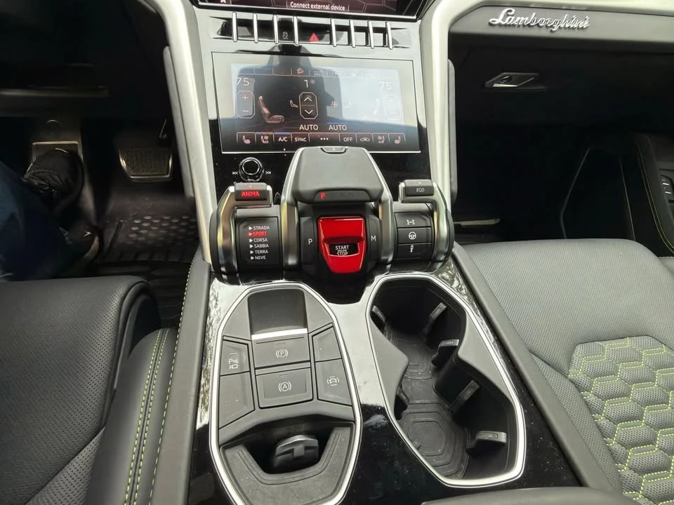 2020 Lamborghini Urus - Image 19 of 20