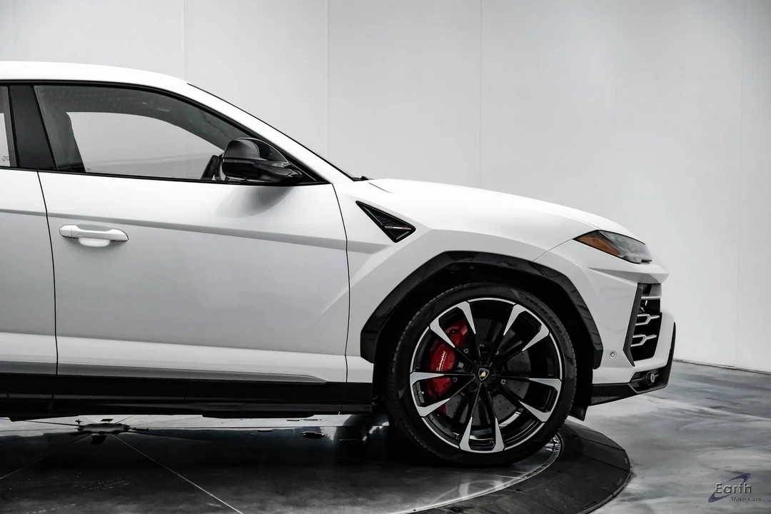 2020 Lamborghini Urus - Image 17 of 21