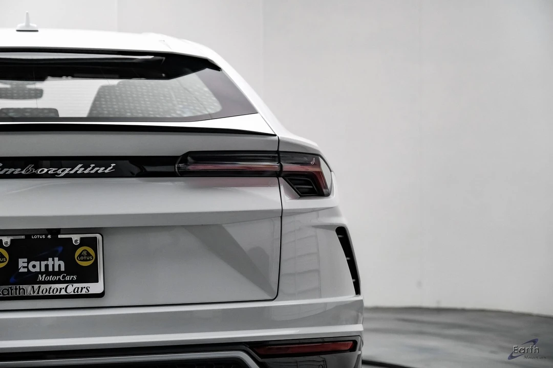 2020 Lamborghini Urus - Image 11 of 12