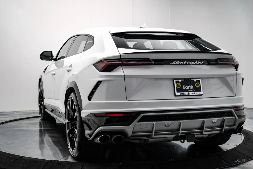 2020 Lamborghini Urus - Image 9 of 12