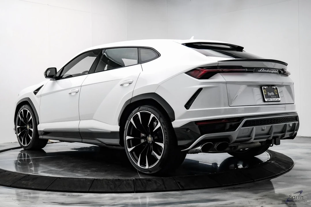 2020 Lamborghini Urus - Image 8 of 12
