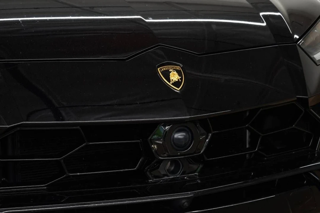 2020 Lamborghini Urus - Image 9 of 10