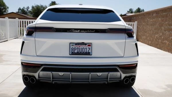 2020 Lamborghini Urus - Image 8 of 21