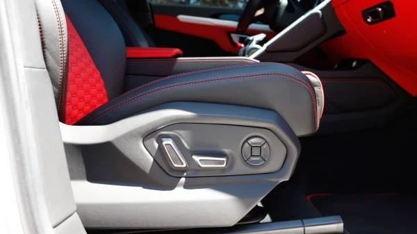 2020 Lamborghini Urus - Image 17 of 21