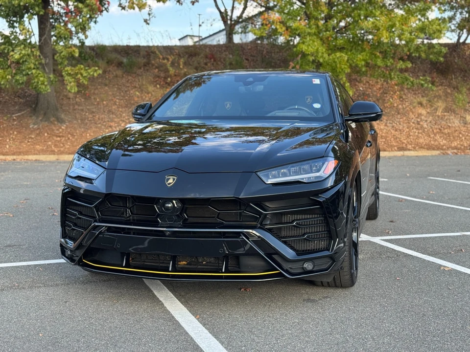 2020 Lamborghini Urus - Image 3 of 12