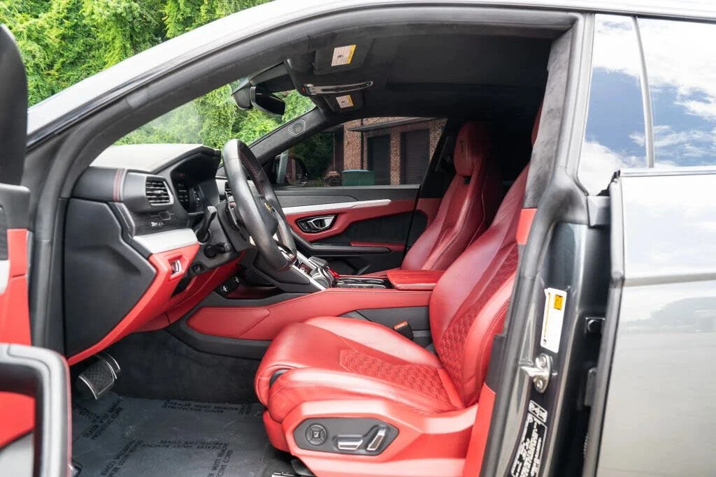 2020 Lamborghini Urus - Image 18 of 31