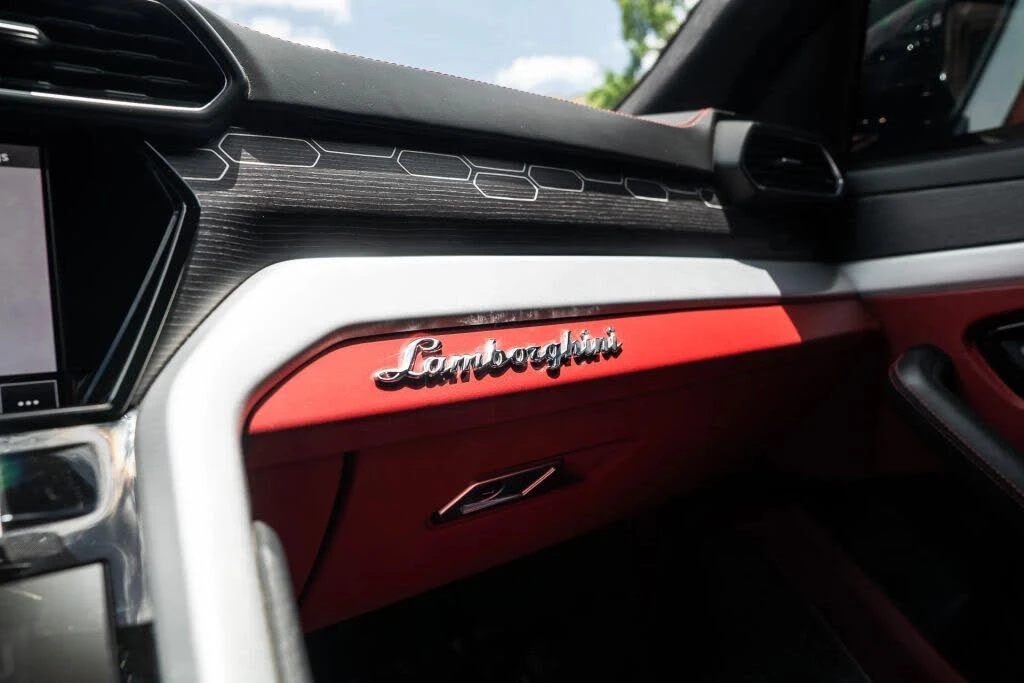 2020 Lamborghini Urus - Image 27 of 31