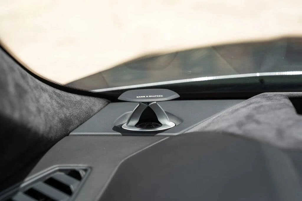 2020 Lamborghini Urus - Image 28 of 31