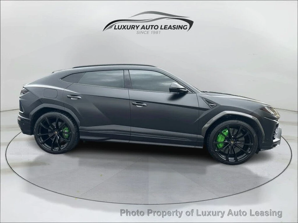 2020 Lamborghini Urus - Image 2 of 23