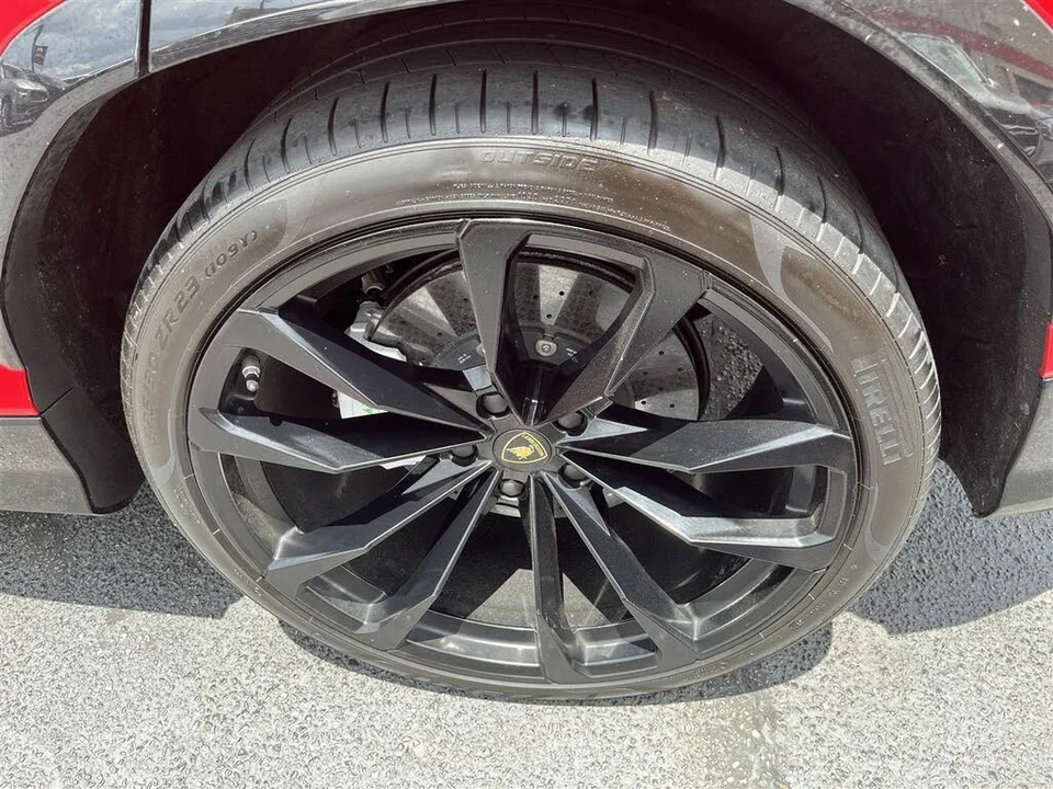 2020 Lamborghini Urus - Image 8 of 31