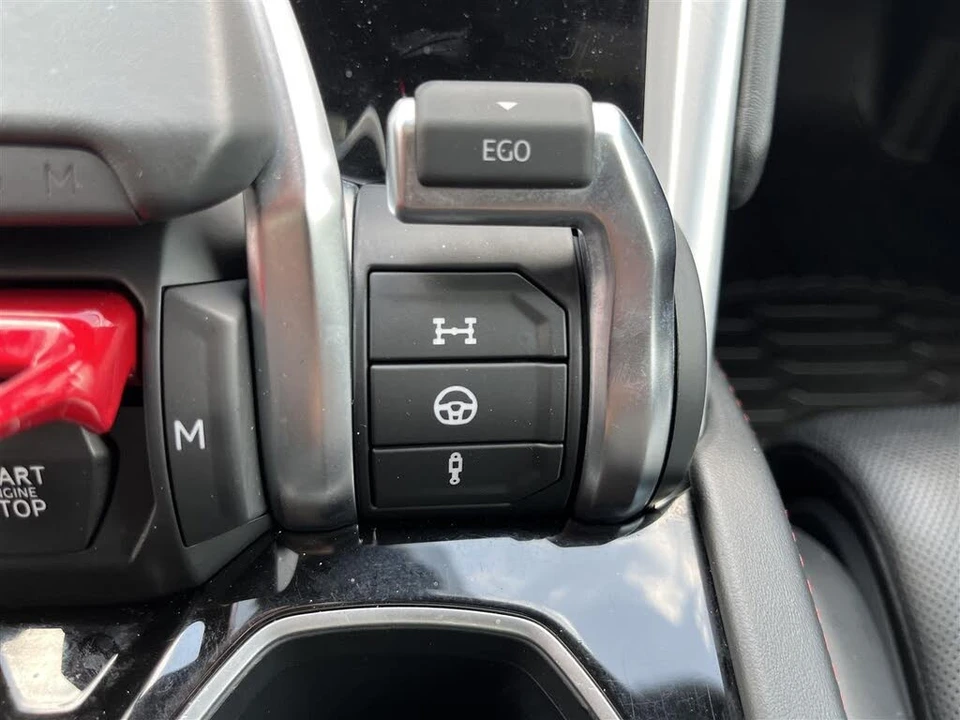 2020 Lamborghini Urus - Image 17 of 31