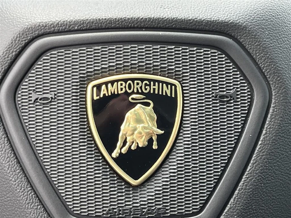 2020 Lamborghini Urus - Image 25 of 31