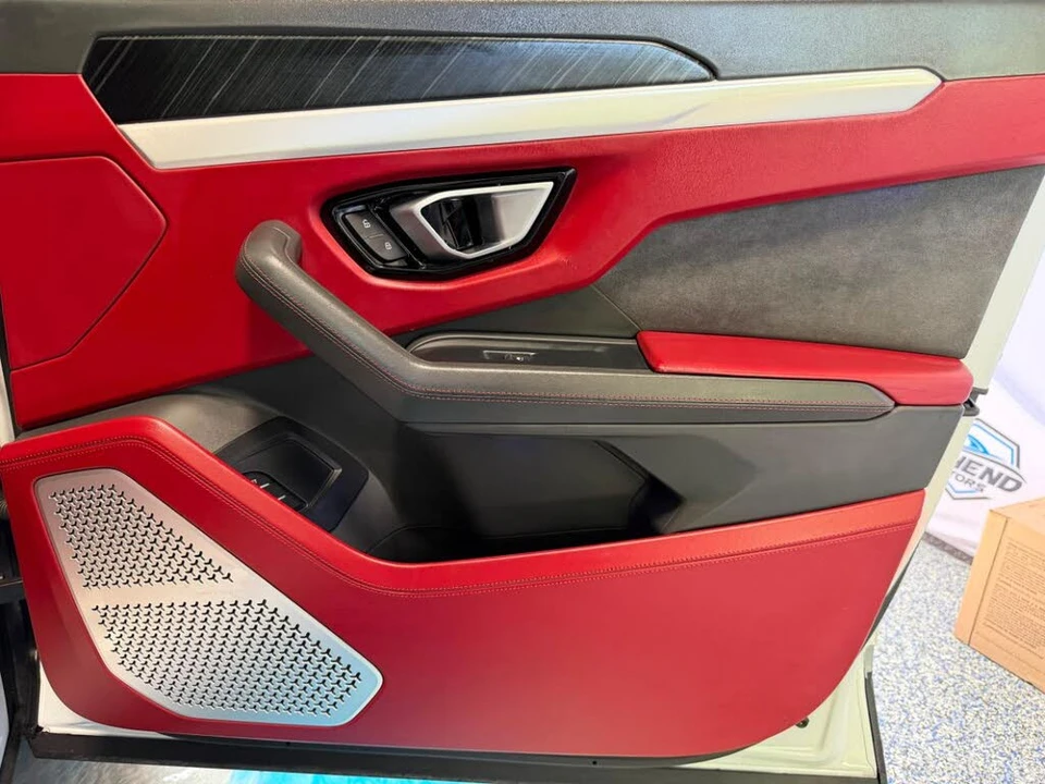 2020 Lamborghini Urus - Image 27 of 31